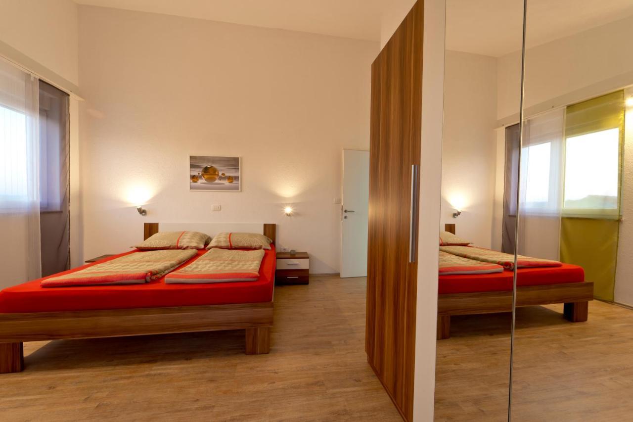 Villa Luka With Private Pool Near Pula Bagian luar foto